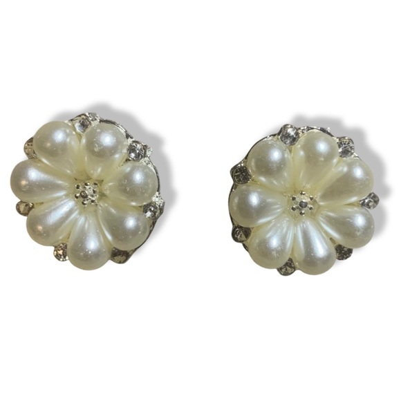 Handmade By Sue Jewelry - Handmade Pearl Flower Stud Earrings, Pierced Ears